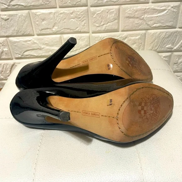 Vince Camuto Patent Leather Pump - Picture 4 of 4